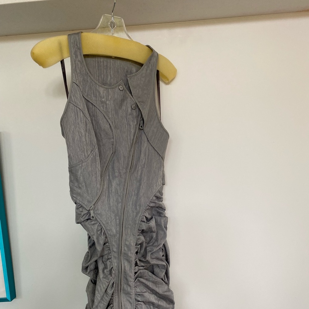 Vera Wang cocktail dress.